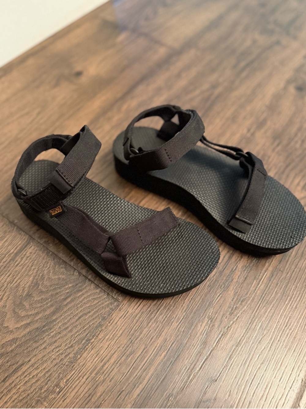 NWOT [Size 7] - Teva Midform Universal Sandals - Picture 2 of 5